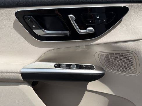 New 2027 Mercedes-Benz GLC 300 image 10