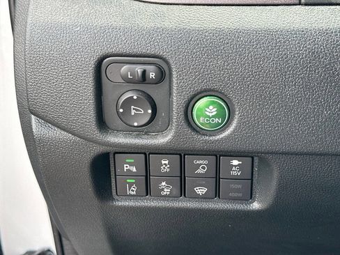 Used 2023 Honda Ridgeline RTL-E image 18