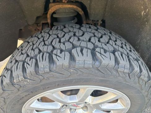 Used 2015 GMC Sierra 1500 Denali AWD/4WD image 5
