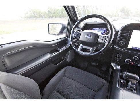 Used 2022 Ford F150 XLT w/ Equipment Group 302A High image 11