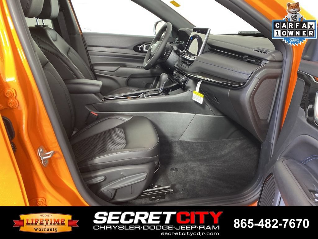 Used 2026 Jeep Compass Latitude AWD/4WD image 31