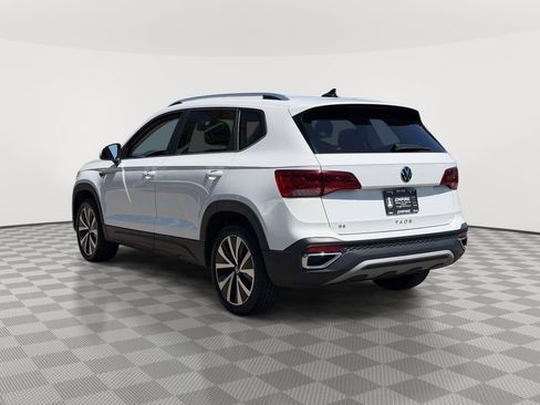 Used 2024 Volkswagen Taos SE FWD image 6