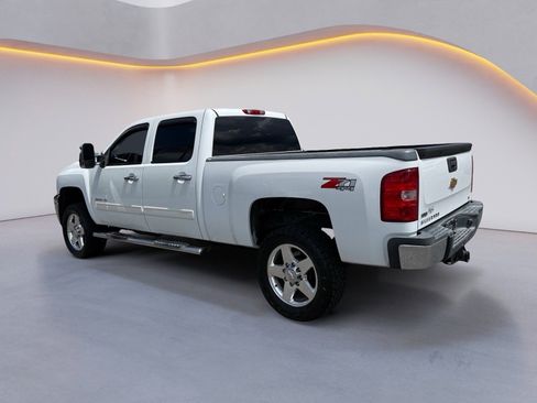 Used 2012 Chevrolet Silverado 2500 LT w/ Suspension Package, Off-Road AWD/4WD image 5