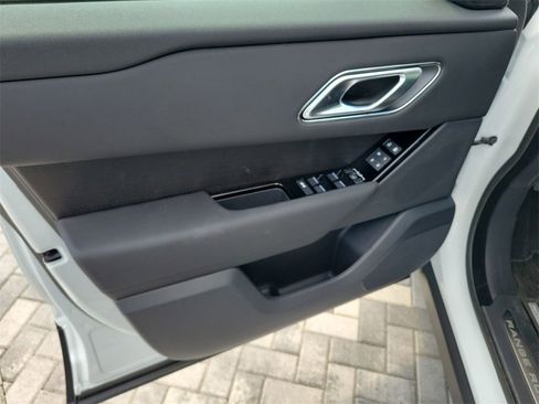 Used 2026 Land Rover Range Rover Velar S image 23