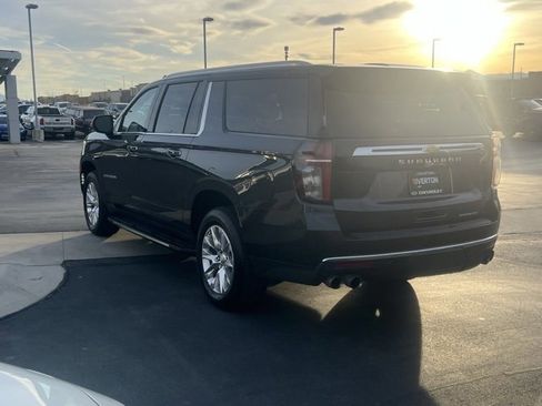 Certified 2023 Chevrolet Suburban Premier image 4