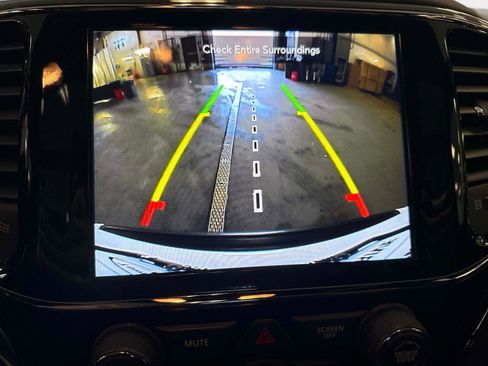 Used 2020 Jeep Grand Cherokee Limited X image 26