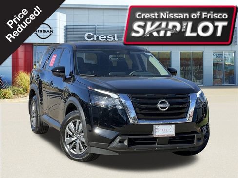 Certified 2025 Nissan Pathfinder S image 1