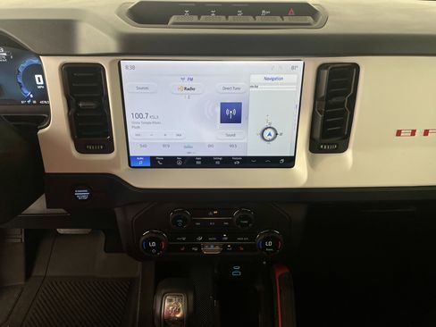 Used 2025 Ford Bronco Heritage Edition image 22