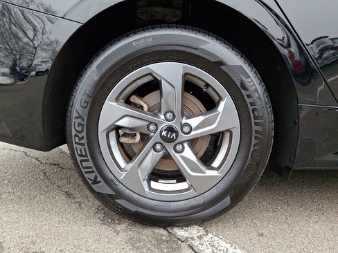 Used 2021 Kia K5 LXS image 9