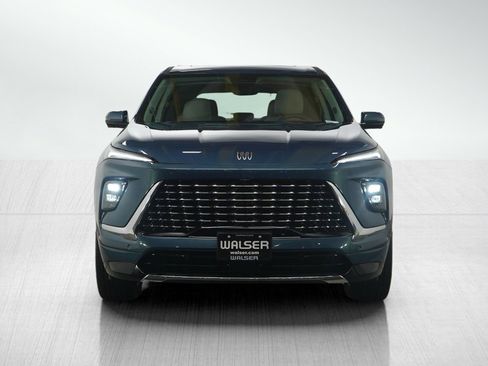 Used 2025 Buick Enclave Avenir w/ Super Cruise Package image 8