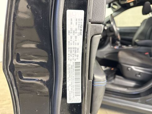 Used 2019 Jeep Grand Cherokee Laredo image 38