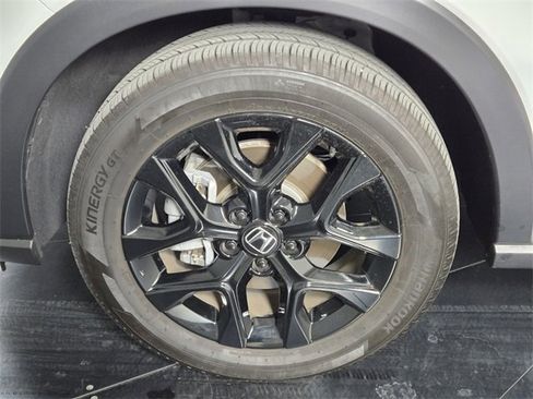 Used 2025 Honda HR-V Sport image 12