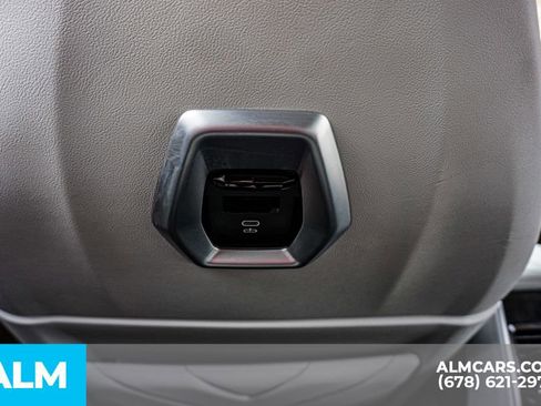 Used 2023 BMW XM w/ M Driver's Package image 33