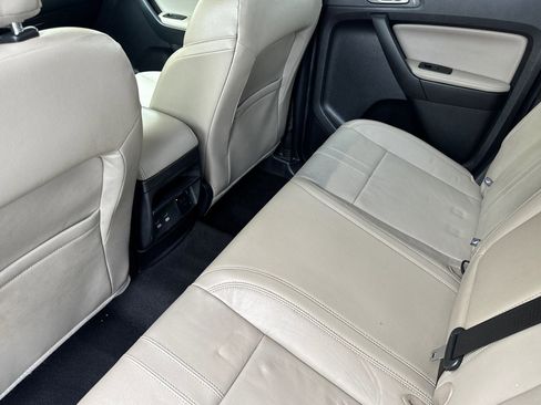 Used 2020 Ford Ranger Lariat w/ Equipment Group 501A Mid image 9