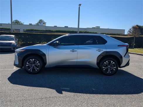 Used 2025 Toyota bZ4X AWD image 7