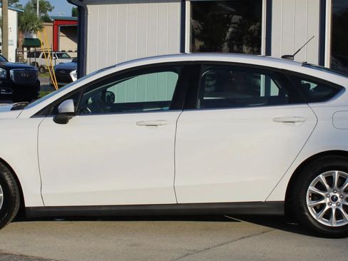 Used 2016 Ford Fusion S FWD image 2