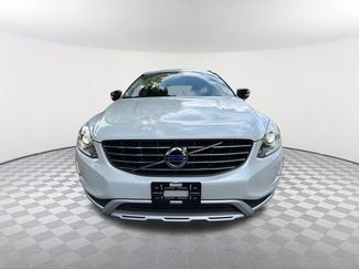 Used 2017 Volvo XC60 T5 Dynamic w/ Preferred Option Package FWD video 2
