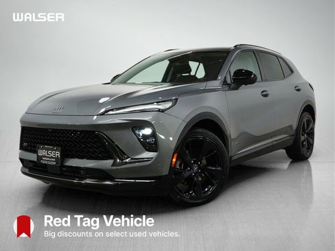 Used 2025 Buick Envision Sport Touring image 1