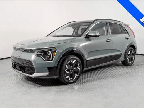 Used 2023 Kia Niro Wind FWD image 2