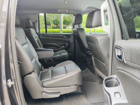 Used 2017 Chevrolet Suburban LT w/ Luxury Package image 16