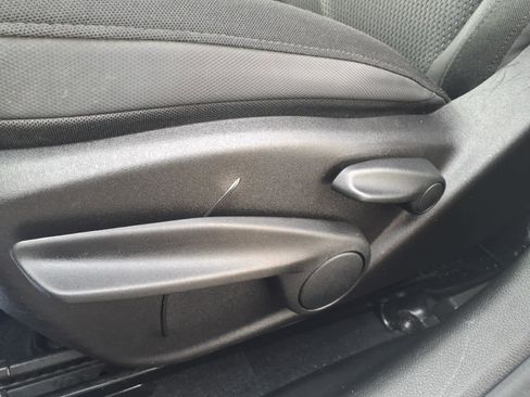 Used 2019 Jeep Renegade Altitude w/ Quick Order Package 2XM image 12