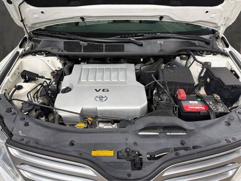 Used 2012 Toyota Venza XLE w/ XLE Premium Pkg image 9