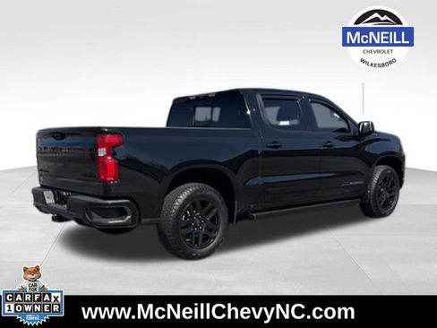 Used 2024 Chevrolet Silverado 1500 High Country w/ Midnight Edition AWD/4WD image 7