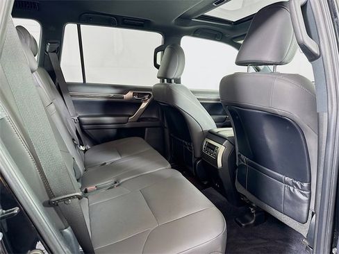 Used 2021 Lexus GX 460 Premium image 27
