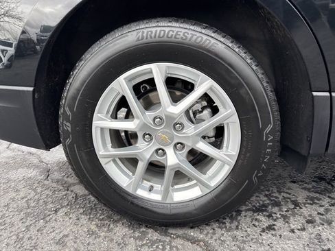 Used 2024 Chevrolet Equinox LT image 9