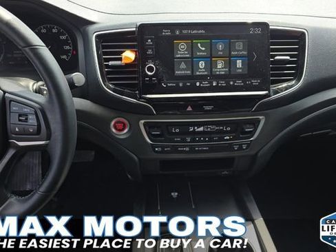 Used 2024 Honda Ridgeline Sport image 10