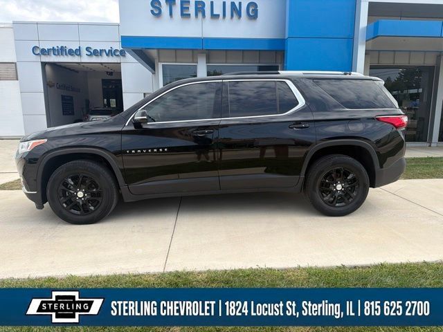 Used 2018 Chevrolet Traverse LT w/ LPO, Floor Liner Package FWD image 2