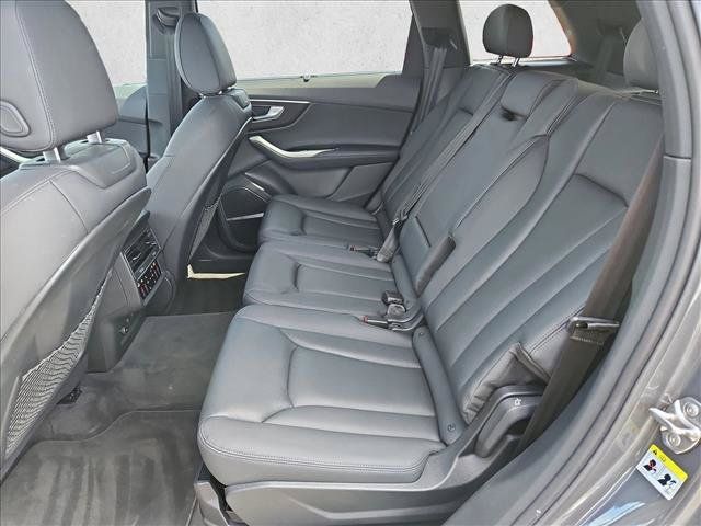 Used 2023 Audi Q7 2.0T Premium Plus w/ Premium Plus Package AWD/4WD image 16