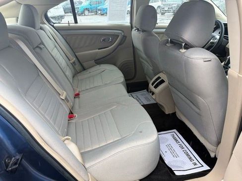 Used 2018 Ford Taurus SE FWD image 16