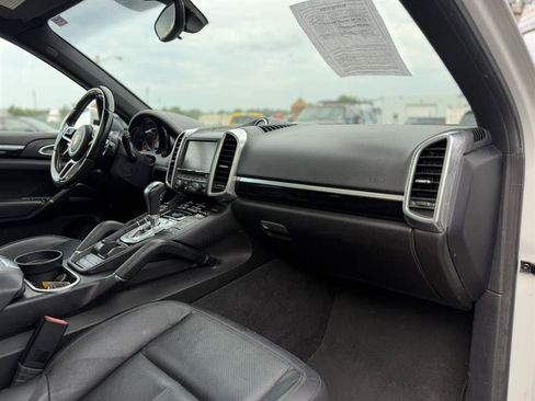 Used 2016 Porsche Cayenne S AWD/4WD image 20