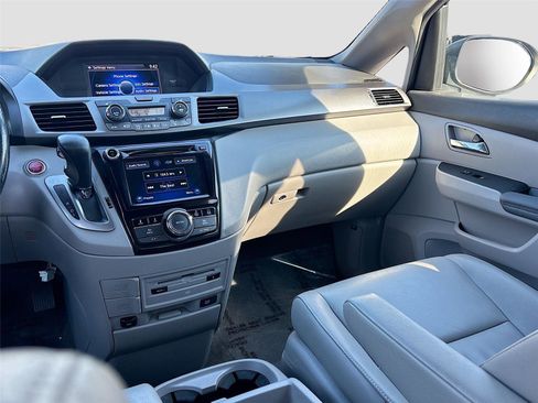 Used 2015 Honda Odyssey EX-L image 27