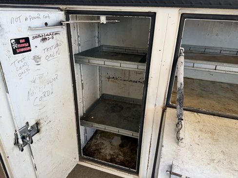 Used 2017 Ford F550 2WD Regular Cab Super Duty image 50