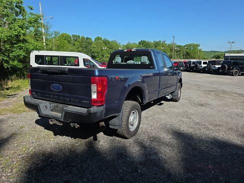 Used 2017 Ford F350 XL AWD/4WD image 3
