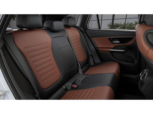 Certified 2026 Mercedes-Benz GLC 300 4MATIC image 5