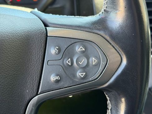 Used 2019 Chevrolet Suburban LT AWD/4WD image 16