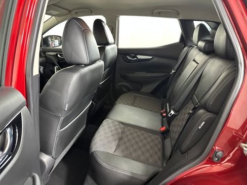 Used 2022 Nissan Rogue Sport SV w/ Technology Package image 25