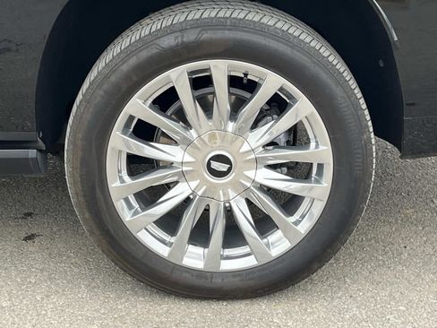 Used 2024 Cadillac Escalade ESV Premium Luxury w/ Performance Package image 13