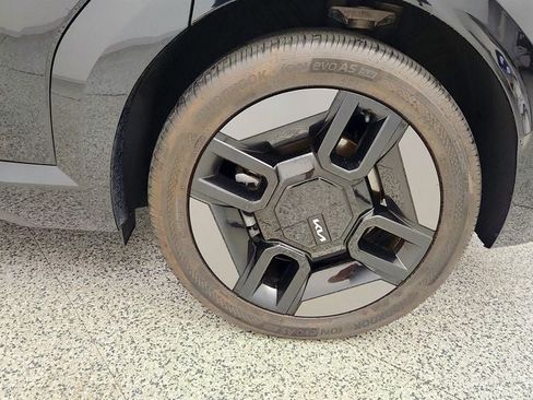 Used 2024 Kia EV9 GT-Line AWD/4WD image 9