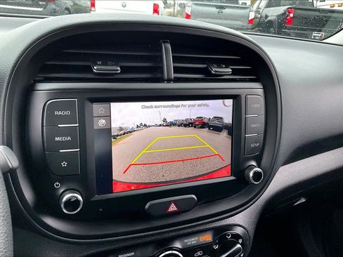 Used 2025 Kia Soul LX w/ LX Technology Package image 26