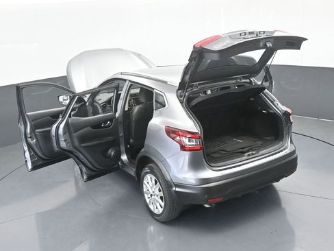 Used 2021 Nissan Rogue Sport SV image 69