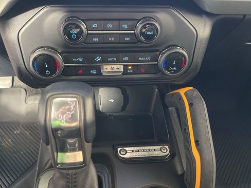 Used 2022 Ford Bronco Badlands image 31