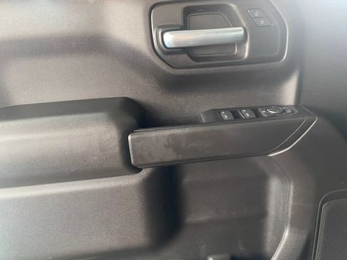 Used 2021 Chevrolet Silverado 1500 Custom RWD image 13