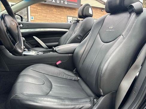 Used 2014 INFINITI Q60 Convertible w/ Premium Package image 22