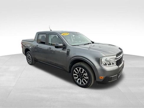 Used 2024 Ford Maverick Lariat AWD/4WD image 3