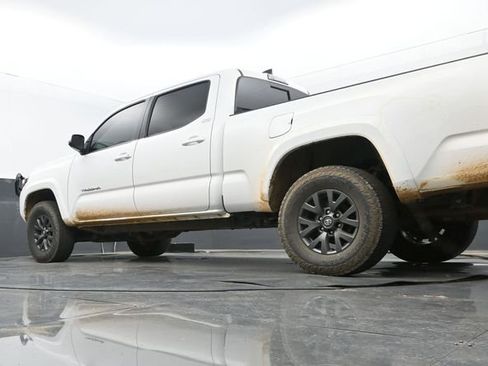 Used 2023 Toyota Tacoma SR5 w/ Technology Package AWD/4WD image 10