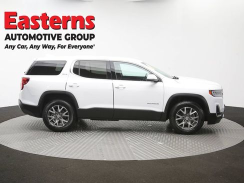 Used 2023 GMC Acadia SLE FWD image 42